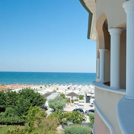 فندق Derby Exclusive 4*
