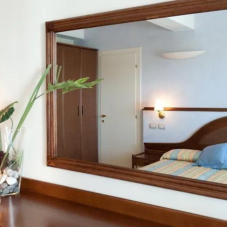 Derby Exclusive 4* Milano Marittima