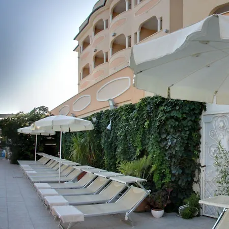 Derby Exclusive Hotel 4*