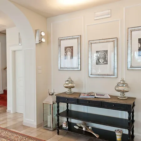 Hotel Derby Exclusive 4*