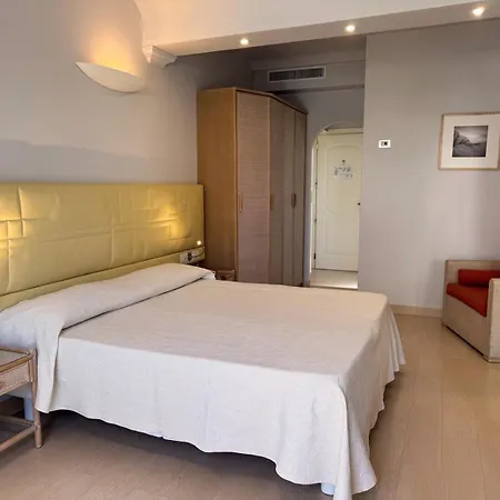 Hotel Derby Exclusive 4*