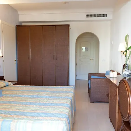 Derby Exclusive 4* Milano Marittima